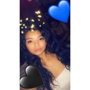 Meet your Posher, Adriana